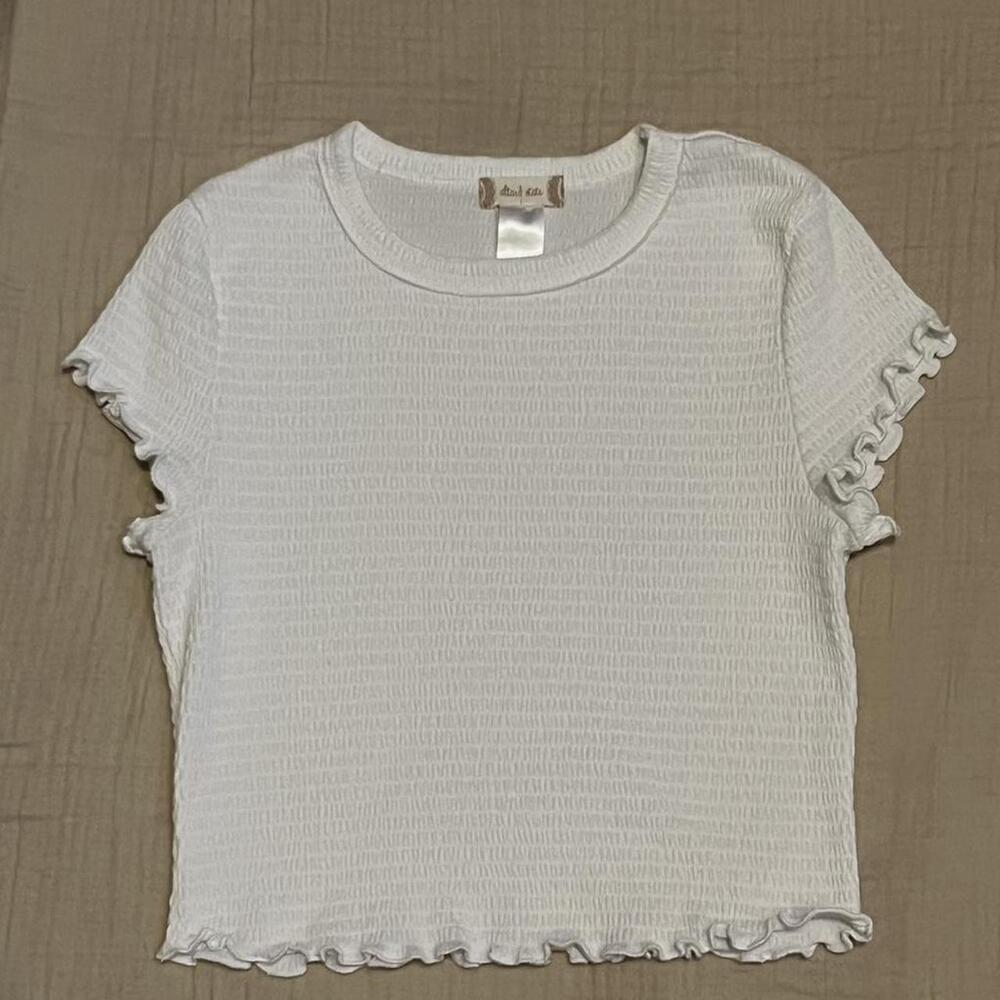 Altar’d State white ruched crop top with ruffle sleeve/hem details